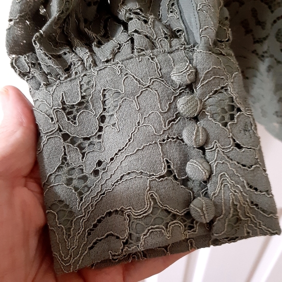 H&M lace blouse - Picture 2 of 4